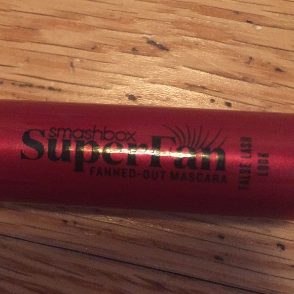 NWT 👀 Smashbox Super Fan Mascara from Sephora - Picture 2 of 3